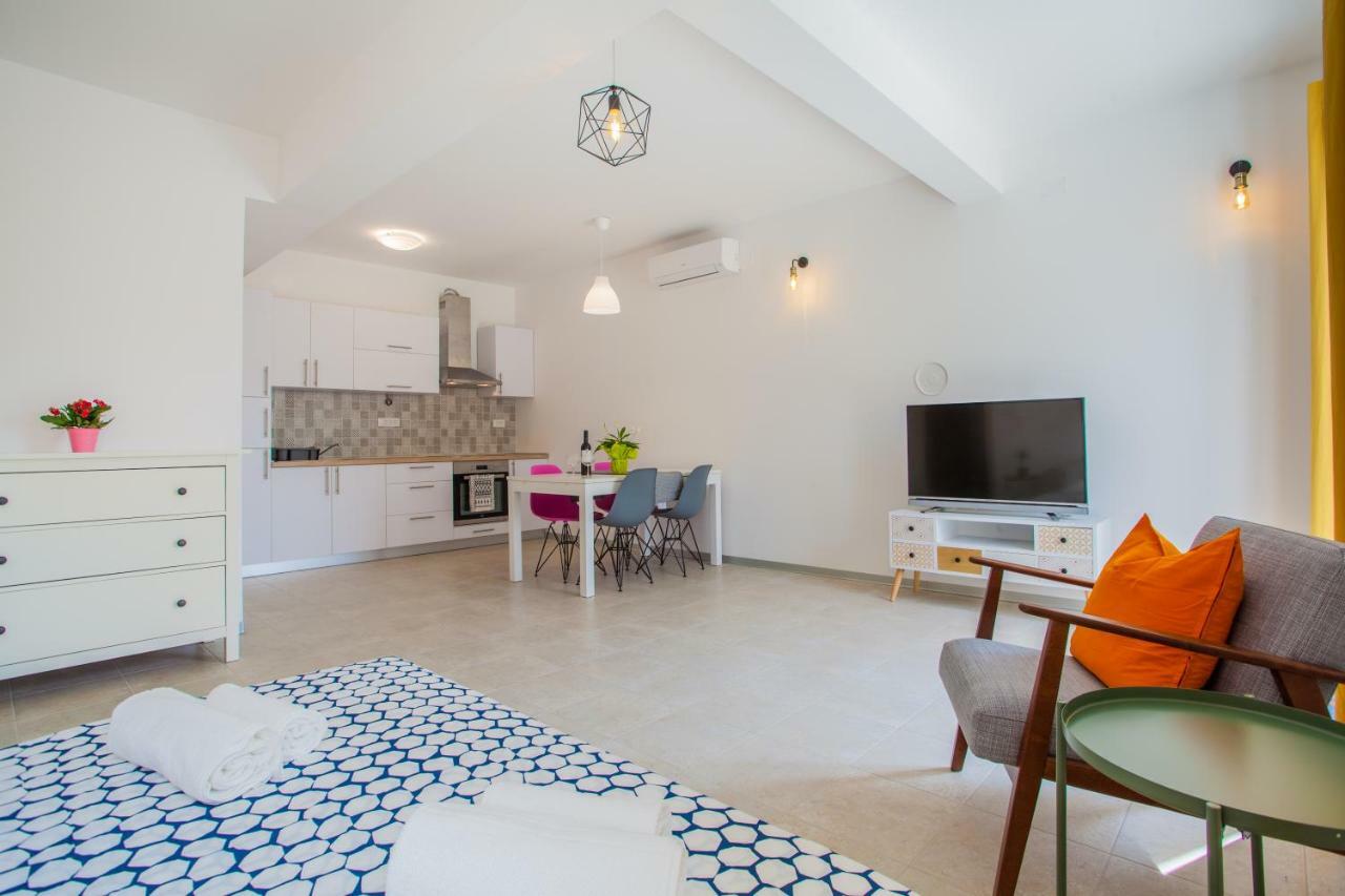 Apartment Garden Breeze Cres Esterno foto
